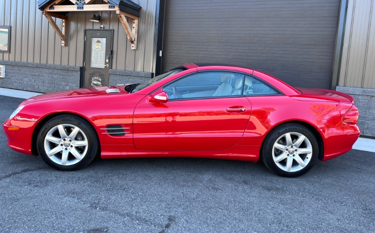 Used 2003 Mercedes-Benz SL-Class SL 500 for sale $24,990 at Geneva Motor Haus in Burlington WI 53105 3