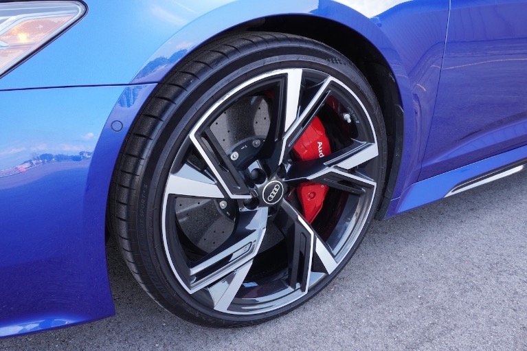 Used 2021 AUDI RS-6 AVANT for sale Sold at Geneva Motor Haus in Burlington WI 53105 4