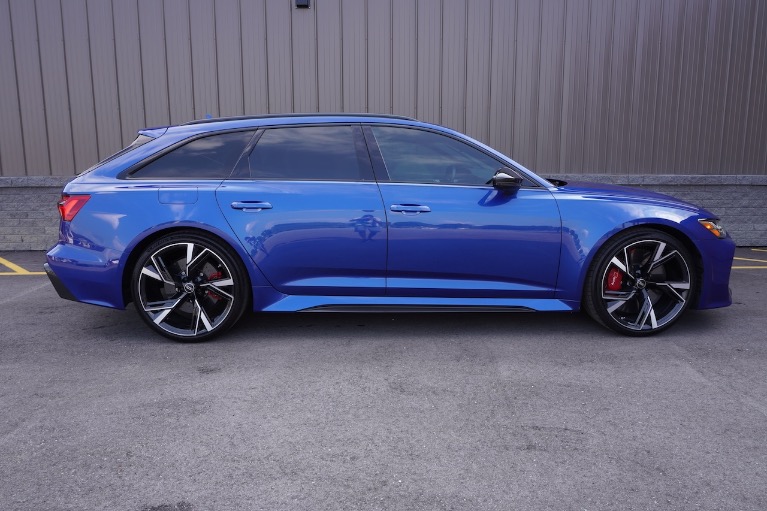 Used 2021 AUDI RS-6 AVANT for sale Sold at Geneva Motor Haus in Burlington WI 53105 5
