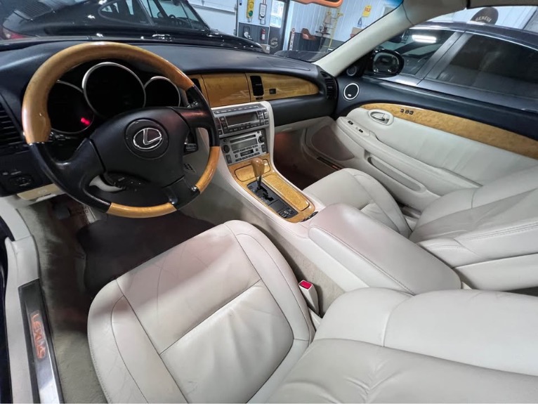 Used 2002 LEXUS SC430 for sale Sold at Geneva Motor Haus in Burlington WI 53105 4