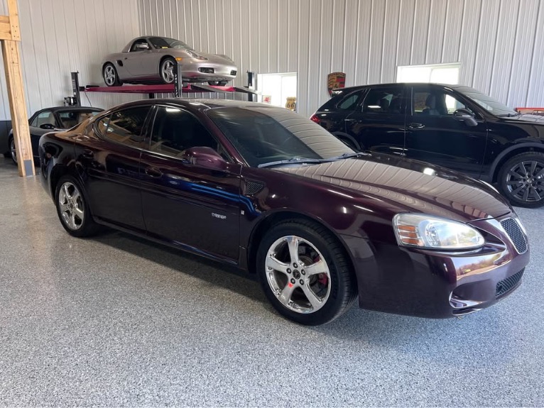 Used 2006 PONTIAC GRANDPRIX GXP V8 for sale Sold at Geneva Motor Haus in Burlington WI 53105 1